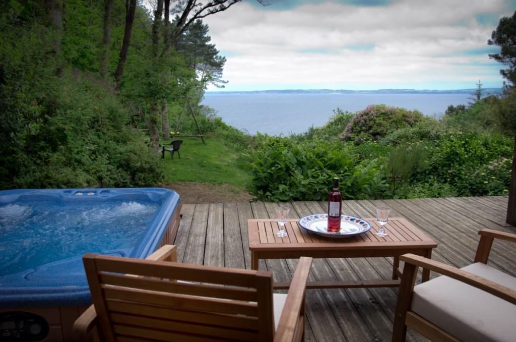 Bed and Breakfast Les Fous De Bassans Poullan-sur-Mer Экстерьер фото